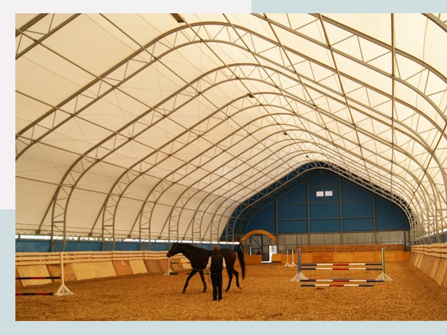 Строительство конных манежей в Соликамске