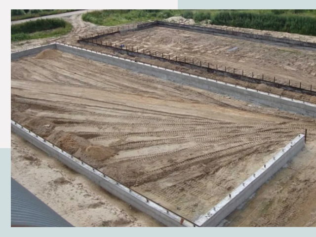 Фундамент для ангаров в Соликамск от 618 руб.