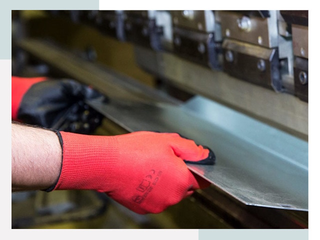 Гибка металла в Соликамск от 618 руб. - Надёжно и быстро