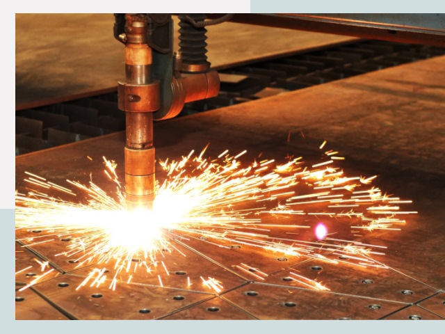 Плазменная резка металла в Соликамске от 618 руб.